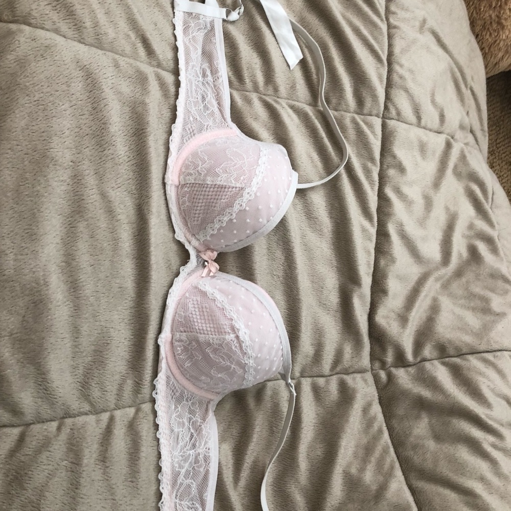 Betsy Johnson 32B Lace Bra
